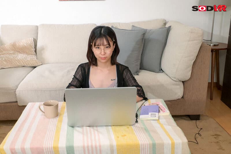 DSVR-1425 [VR] 渋谷あかり “如果要我写，请满足我……”我，一个新任主编，被一个情色小说家兼文科女士勾引，她对我低声低语脏话。