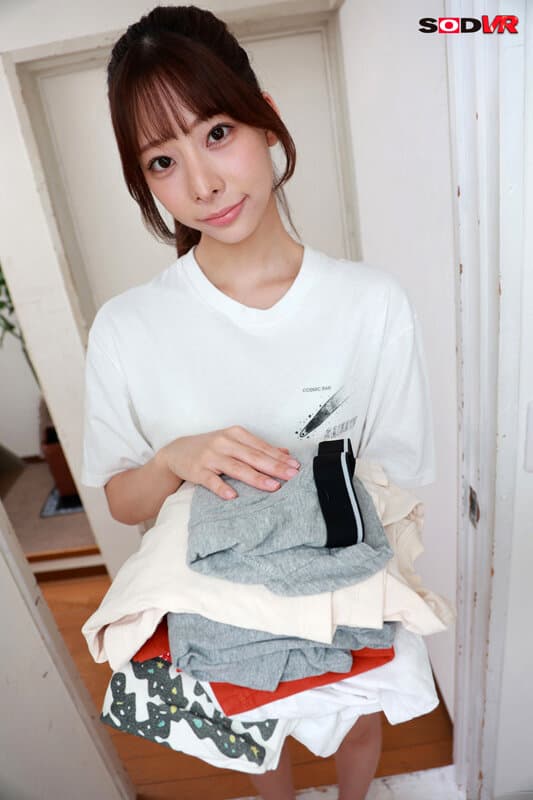 DSVR-1434 【VR】表面乖巧的继妹竟是个隐藏的变态自慰狂！在隔壁房间大声呻吟的同时竟然在闻我的内裤味道！无法忍耐的我每天偷看她自慰，却发现…。樱木美音