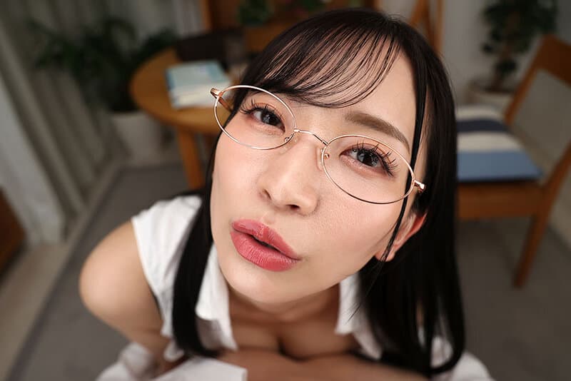 SAVR-310 【VR】为爱撒娇的M君量身打造的特别指导 白天是正经课程，夜晚是培养M属性的课程。温柔的家教老师不断磨练我的M属性。