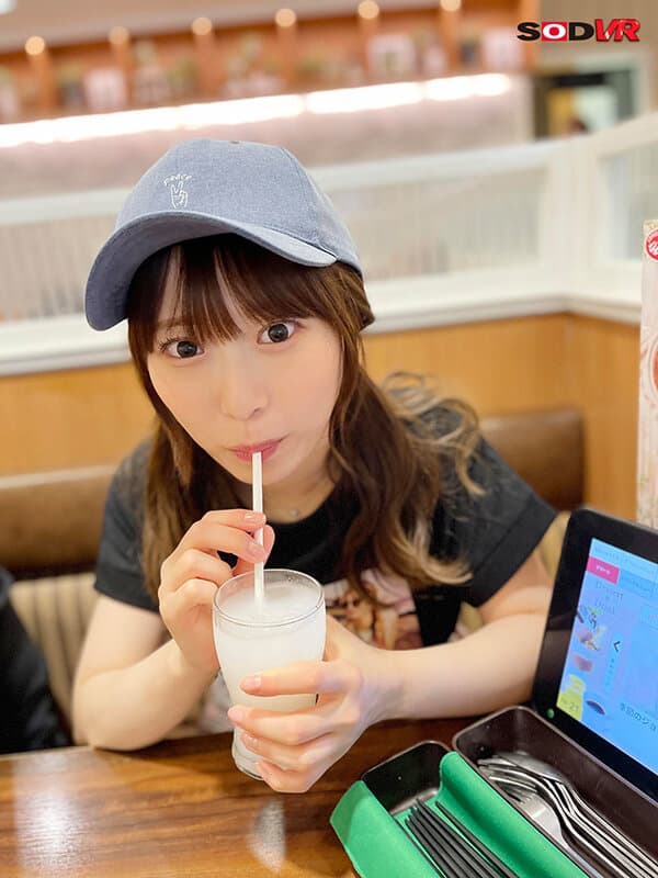 DSVR-1390【VR】ファミレスデートでも喜んでくれる性格最高カノジョと休日24時間ヤリまくるシアワセいっぱいイチャラブ素顔 SEX8発！！ 佐々木ひな