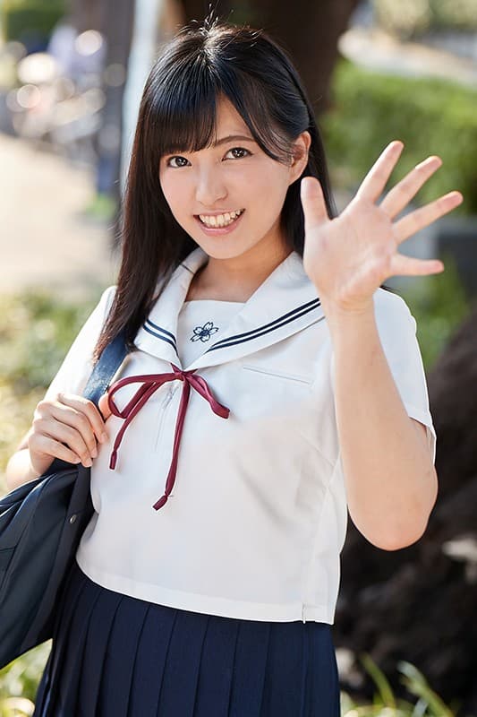 KMVR-721 【VR】尼奥老师，唯一一个走进我日常生活的转学生。终生阴道射精的记忆与她认真地盯着，感觉认真，尽管几乎没有顽皮的经历但认真地达到了极致根尾あかり