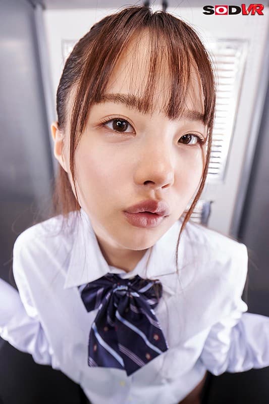 DSVR-610 [VR] [密室储物柜中的VR] 当我和一个可爱的小学生单独进入艺术俱乐部的[储物柜内]时，我无法忍受，因为我在可以呼吸的距离处勃起’3厘米到我的嘴唇’… 松本いちか