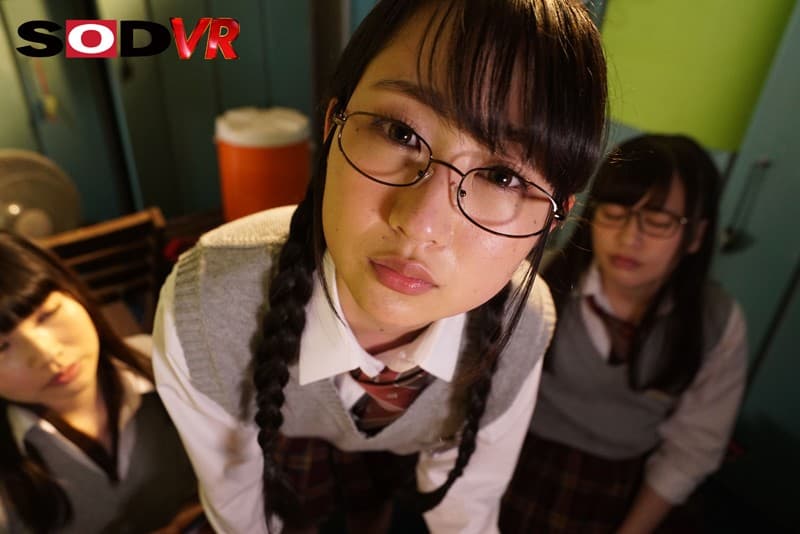 DSVR-513 [VR] 我被限制在一个女○学生中。 【密室VR】“放学后，我成为了认真而优秀的女学生的自慰工具。 』