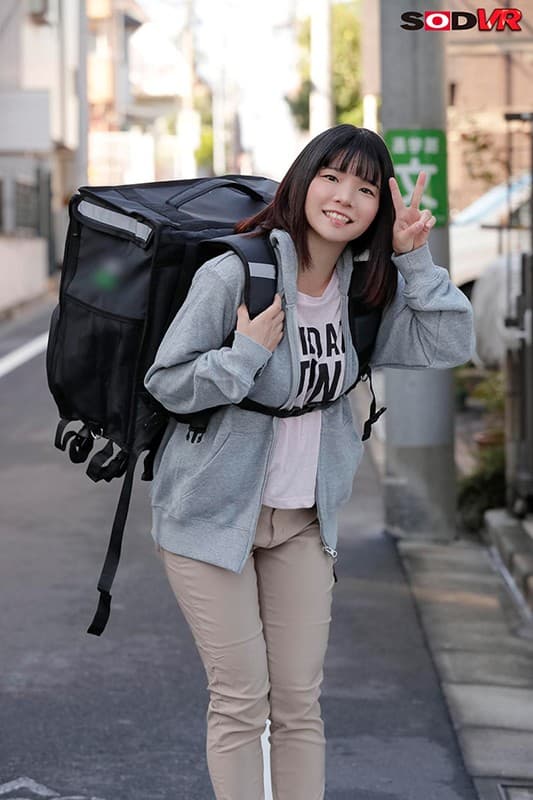 DSVR-602 [VR] 幸运的淫荡送货员[第一次 SEX 禁令解除] 那个素人女孩遇见并乞求匆忙和阴道射精！