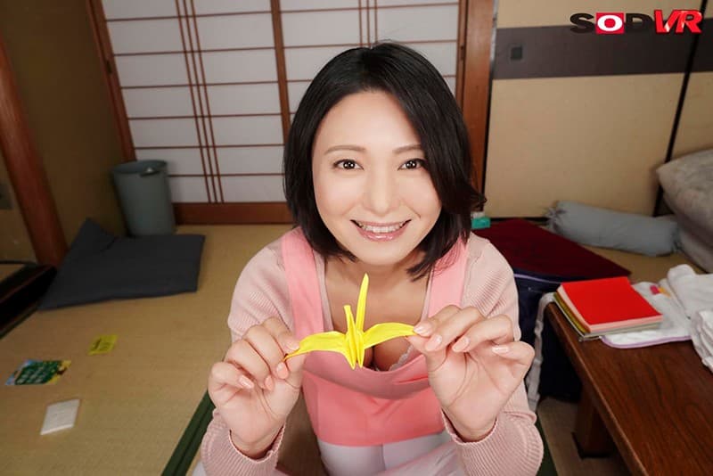 DSVR-565 [VR] 护理VR 喝口水、喂母乳、软屁股软奶杉康复、快乐射精……既能满足精力又能满足性欲的熟女上门服务护理VR 綾瀬麻衣子