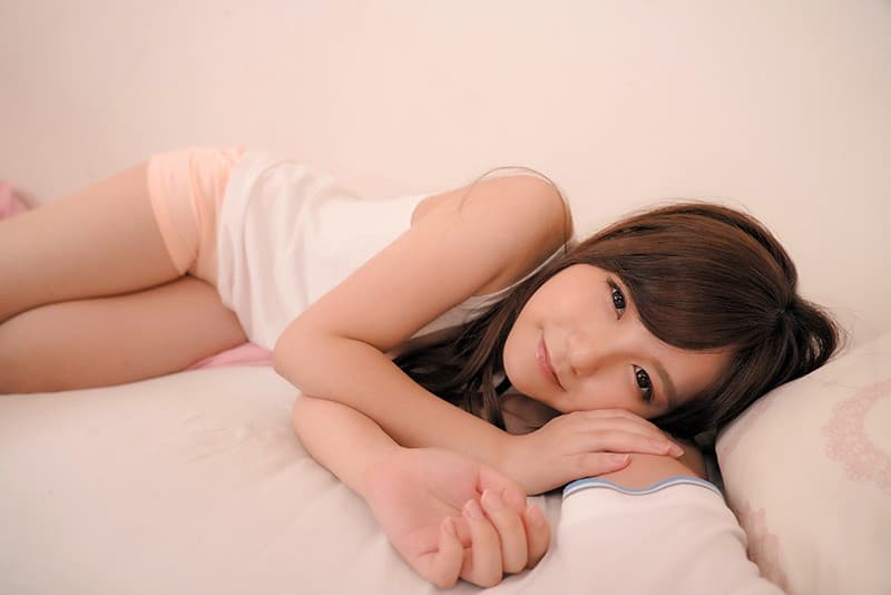 JPSVR-001 [VR] 第一！特价！ “我一直很喜欢……” 当我意识到这一点时，她最好的朋友的房间年轻了两岁！她似乎一直在瞄准我……我无法克服她（她最好的朋友）靠近的诱惑……终于我的嘴唇和嘴唇……