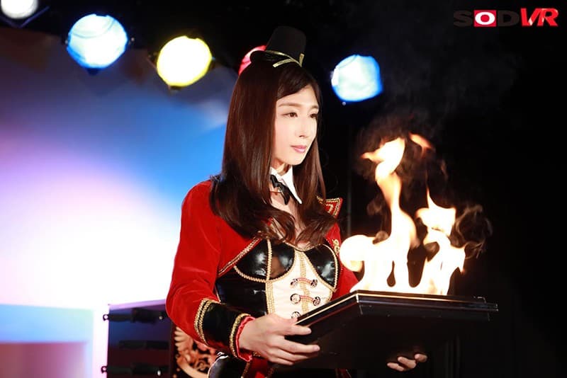 DSVR-521 [VR] Magician Girl’s Illusion SEX SHOW 古川いおり (Rotor Teleportation / Neck Drop Blow / Body Amputation Ikase) * 由真正的魔术师监督