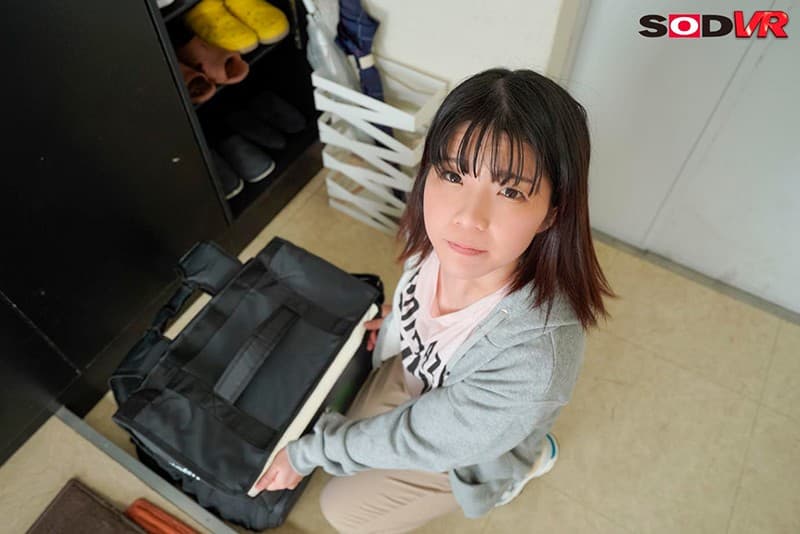 DSVR-602 [VR] 幸运的淫荡送货员[第一次 SEX 禁令解除] 那个素人女孩遇见并乞求匆忙和阴道射精！