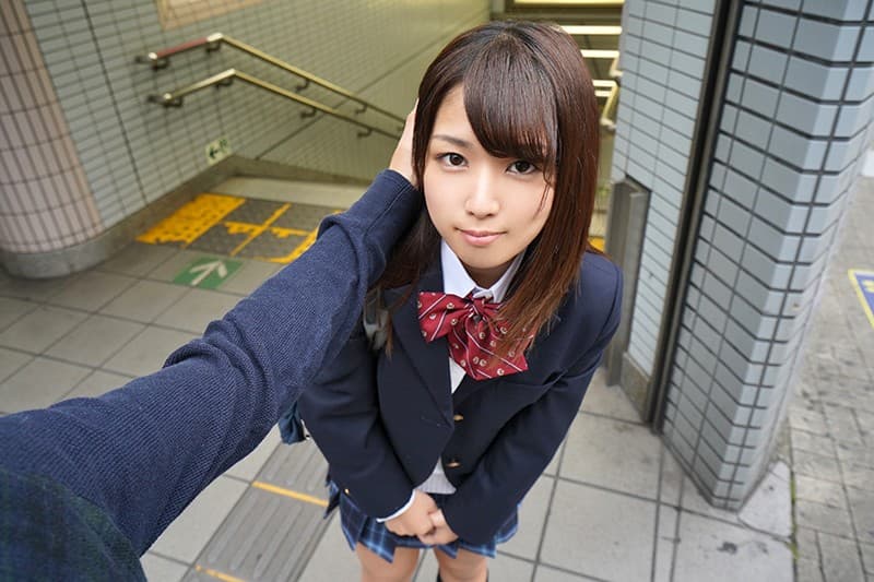 KIWVR-112 [VR]60fps [Gonzo VR] 我很沮丧，因为我无法在异地恋中见面。盯着对方，亲吻和覆盖，女牛仔和传教士的姿势，爱爱饼性爱 柊るい