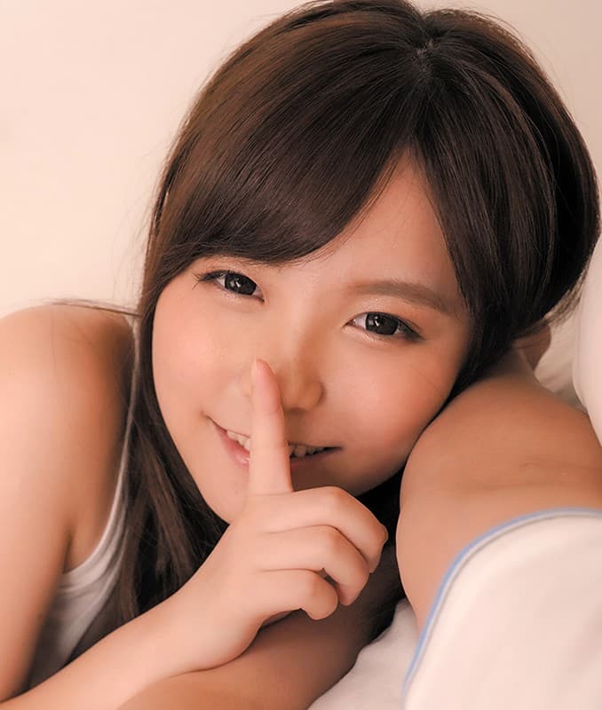 JPSVR-001 [VR] 第一！特价！ “我一直很喜欢……” 当我意识到这一点时，她最好的朋友的房间年轻了两岁！她似乎一直在瞄准我……我无法克服她（她最好的朋友）靠近的诱惑……终于我的嘴唇和嘴唇……