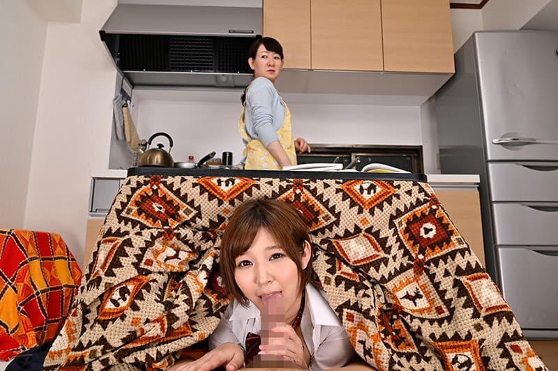 VRVR-080 [VR] HQ超高画质！我对她与被炉一起学习的闷热内裤和闻起来的深蓝色袜子感到非常兴奋！当你无法忍受它和猫玩时，爱溢出的果汁！躲在妈妈的以内，痛苦地做爱！ 市橋えりな