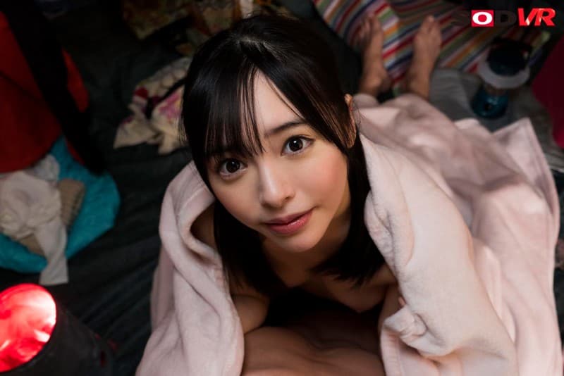 DSVR-382 【VR】【雪山遭難VR】このままじゃ凍死確実！裸で抱き合ってカラダを温め合い、至近距離で見つめられながら密着摩擦で生性器をコスり合った直後に極限状態のサバイバルSEX 小倉由菜