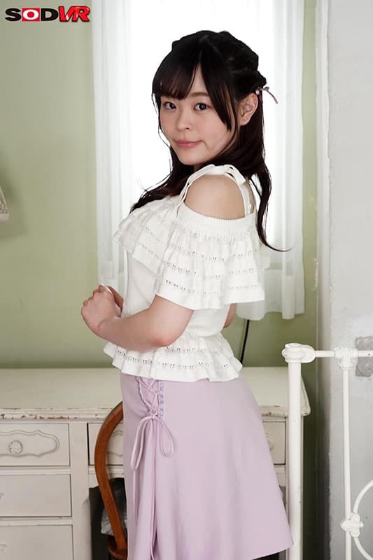 DSVR-492 [VR] 在时尚木薯店工作的可爱声音女孩偷偷地想看看对方对VR感到舒适的美丽巨乳F罩杯胸部出道我喜欢服务蚀刻我坐在顶部姿势的女人我爱上了让我动摇的隐藏调皮的你！ 四葉さな