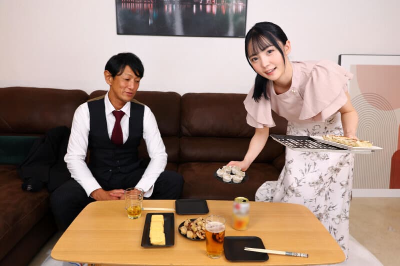 URVRSP-522【VR】【8K】「おま〇こ、貸してあげる」上司の奥さんに誘惑され、旦那とは違う若い同い年チ〇ポに発情し熱く絡み合う話 美ノ嶋めぐり