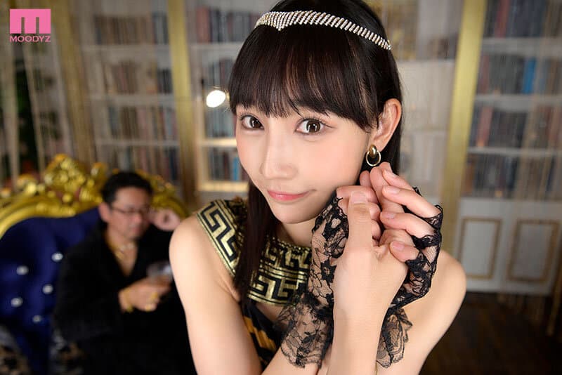 MDVR-382 【VR】旅行途中救助的美丽姐姐竟是该国王妃！与异域美女体验异国风情按摩 白浜果歩