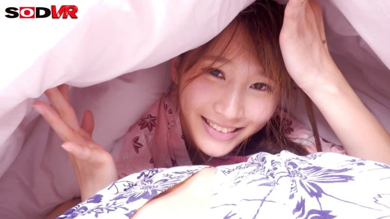 DSVR-202 【VR】友人夫婦と4人で温泉旅行、友人の奥さんがめちゃくちゃ可愛くて僕に気がある！？ 友人と嫁がお酒飲んで爆睡している真横でこっそり内緒のお互いW不倫中出しセックス2