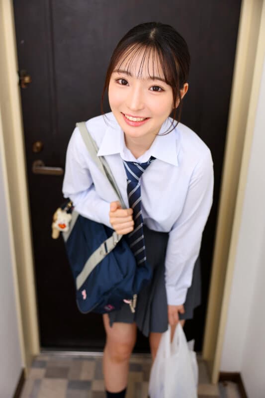 URVRSP-533 【VR】【8K】いつも笑顔で僕を応援してくれる後輩マネージャー 平山羽那