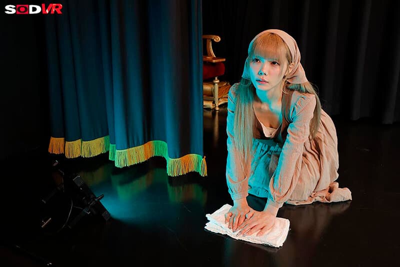 DSVR-1914 【VR】【8K】舞台剧《赤裸的女王》主演：美澄玲衣 我们班的表演：让傲慢女王领悟的脱衣剧