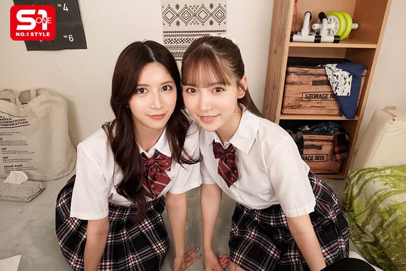 SIVR-468 【VR】青春三角恋VR 无法坦率的青梅竹马七ツ森りり 狡黠可爱的后辈三田真铃 被足球队经理们包围的令人艳羡的窈窕美女后宫 色气满满的胜利