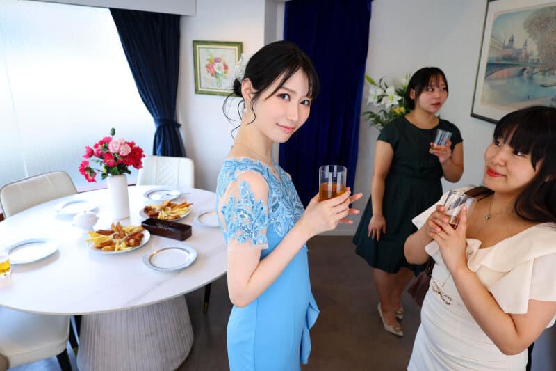 URVRSP-532 【VR】【8K】同学会上重逢前任女友，确认彼此分离的岁月……激情缠绵的一夜情 理绪