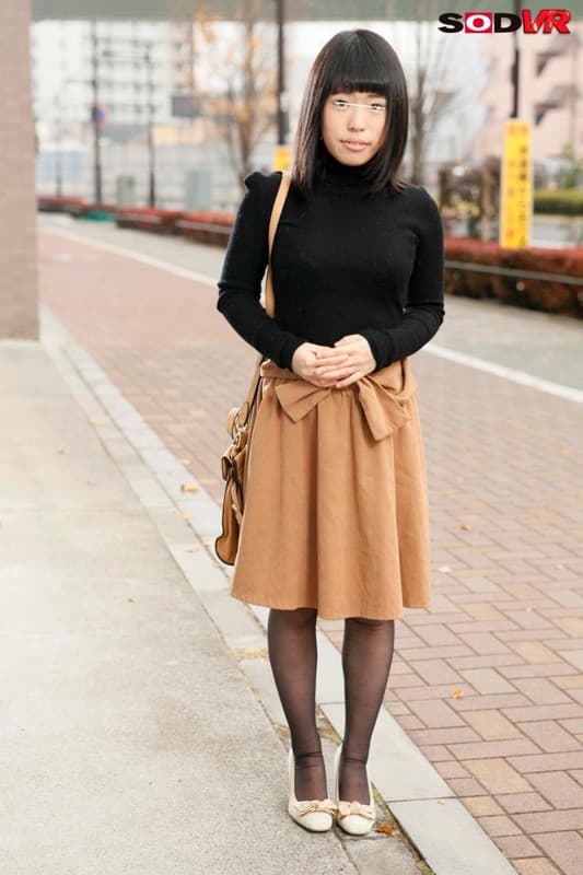 DSVR-212 【VR】【素人ナンパVR】 ‘視点移動カメラ’×‘ミラー号乗車体験カメラ’で2通りの楽しみ方ができる！女子大生のウブなリアクション見放題のおチ○ポ研究！