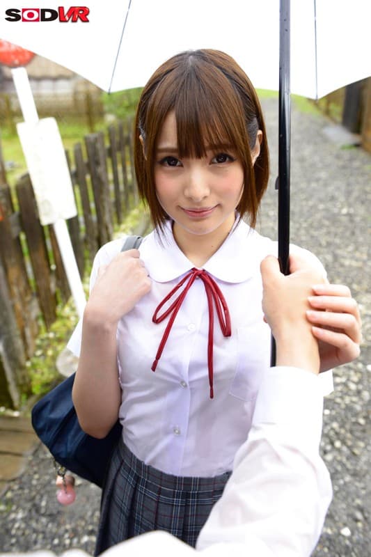 DSVR-277 【VR】特写崇光伞VR 雨季放学后，她和她的校服被雨淋湿，偷偷躲在【崇光伞内】… 70分钟的兴奋，直到公交车到达！ 坂咲みほ