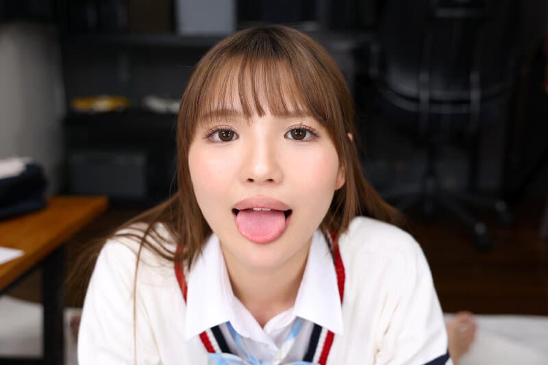 URVRSP-544 【VR】【8K】与社团后辈亲密接触的冬日回忆——从几厘米的近距离开始的关系，让身心都沉醉其中的毕业前夕。佐藤爱瑠