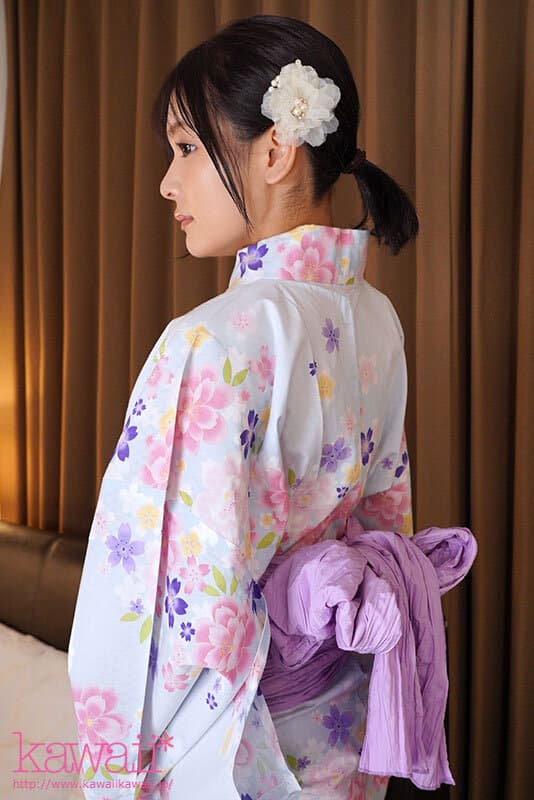 KAVR-493 【VR】内向害羞、对心上人毫无抵抗力的恋花酱（单推对象）——烟花大会邀约成功后顺势去情侣酒店，虽然她既不答应也不拒绝，但既然没有抗拒就用活塞运动让她欲仙欲死的初夜约会 石井恋花