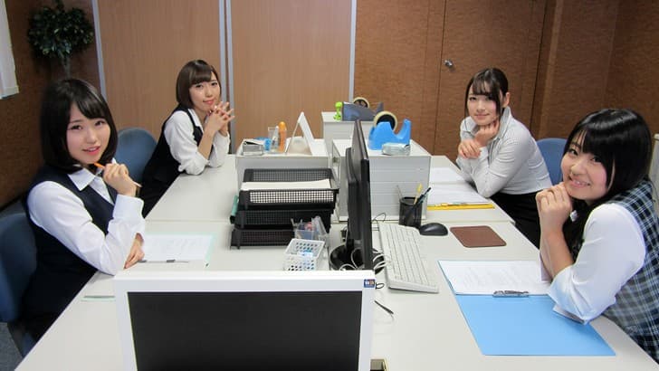 VARM-017 【VR】ハチャメチャOL総務部巨乳3課【前編】