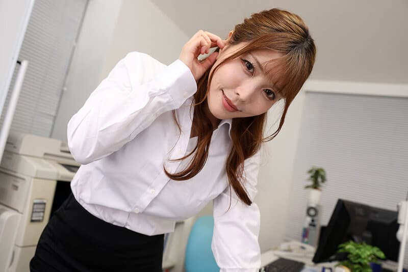 VRKM-1764 【VR】颜艺天才！！明里 ～对我严厉的前暴走族前辈明里，竟是高潮时会露出颜艺的变态OL～ 新村明里