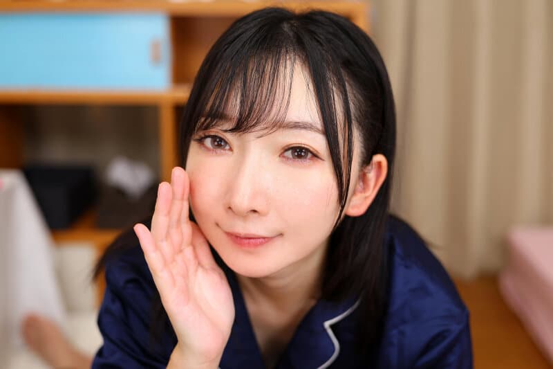 URVRSP-547 【VR】【8K】与年长美丽且令人向往的堂姐共度时光，她温柔耳语挑逗话语，用性感嗓音榨干我所有童贞与精华 声优OL保科希帆