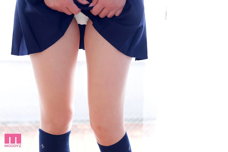 MDVR-392 【VR】“老师，我喜欢你。”太过直白的告白纯真又可爱到让人心动……身为教师却与学生缠绵至精疲力竭的禁断之恋——纯白彩永