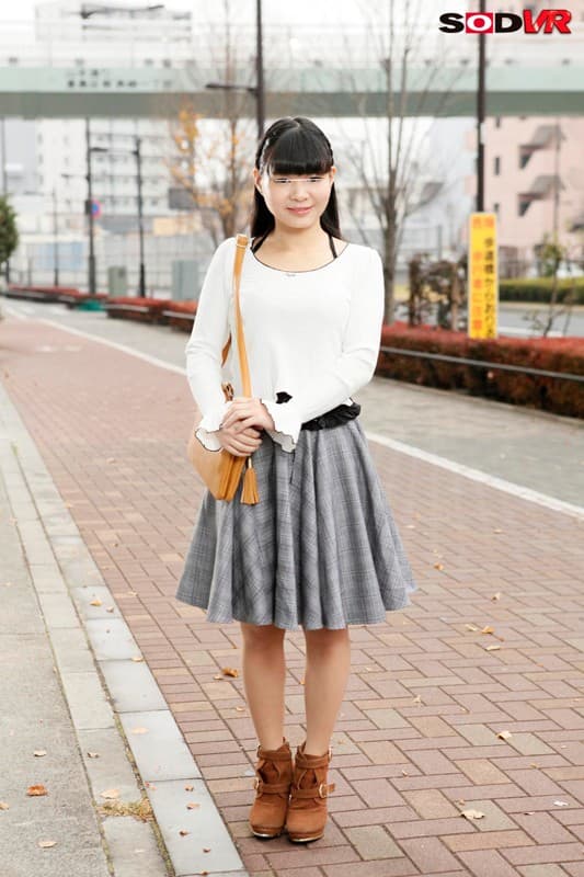 DSVR-212 【VR】【素人ナンパVR】 ‘視点移動カメラ’×‘ミラー号乗車体験カメラ’で2通りの楽しみ方ができる！女子大生のウブなリアクション見放題のおチ○ポ研究！