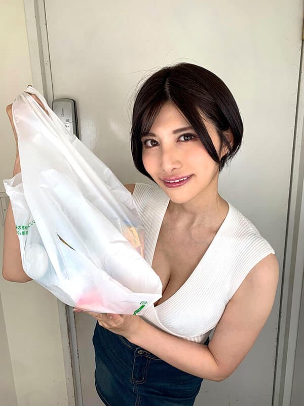 SAVR-894 【VR】豪爽巨乳单亲妈妈白天就喝上了，轻易让我得手后肆意享受 津久葉芽衣