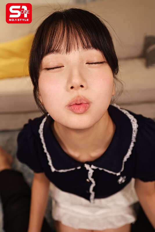 SIVR-470 【VR】纯真可爱的妹妹闺蜜 在女子会隔壁房间强忍呻吟 无限活塞鬼畜调教让萌酱高潮 榊原萌