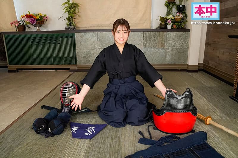 HNVR-149 【VR】与全裸剑道美少女对决 赢一局即可内射