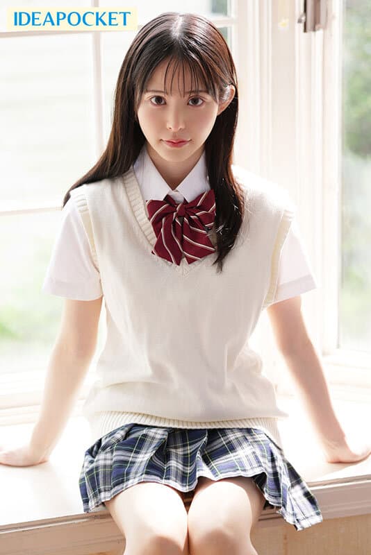 IPVR-347 【VR】VR初体验 山田铃奈 解禁！颜值与魅力双料第一的优等生，全力以赴！天真烂漫！虽然有点小冒失，但元气满满，全力进攻！甜美嗓音的小恶魔诱惑，作为老师的我…