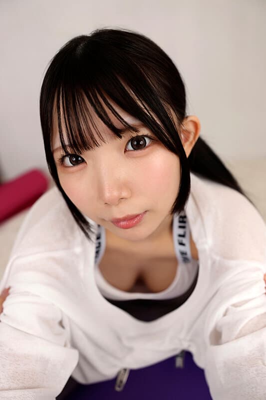 SAVR-955 【VR】在训练中被反复推向巅峰，出道前夕被大量内射的言听计从的偶像练习生 Hちゃん