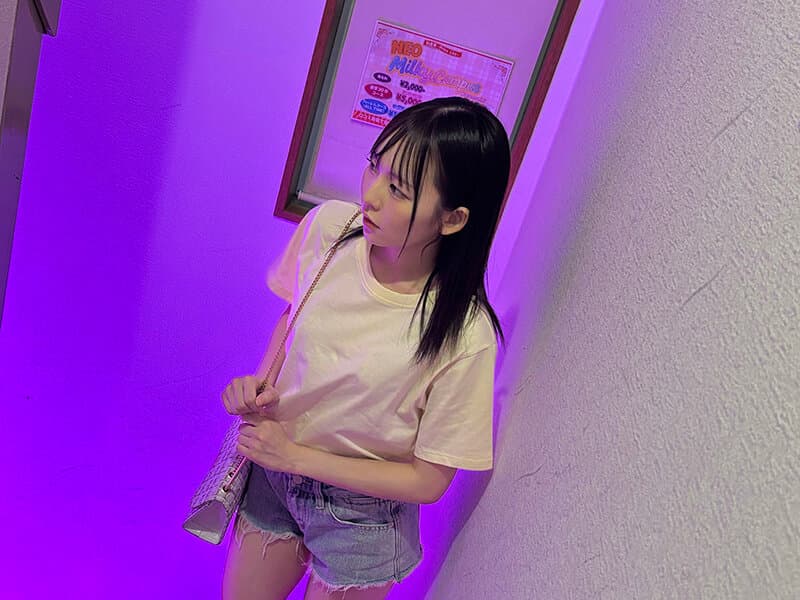 VRKM-1724 【VR】这才是8K！面部特写角度VR ～射精特化！女友偷偷体验粉色沙龙！兴奋的我无法停止连续射精，被她用高超的口技征服…～ 西元芽依