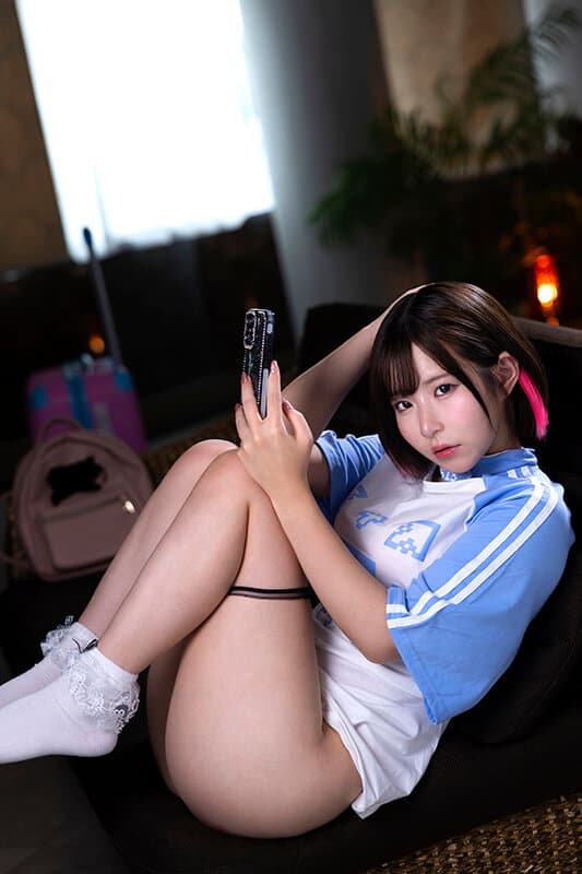 SAVR-914 【VR】将叛逆少女带回家，彻底征服她的无反应身体。用强力催情药让她喘息不止，直至精子逆流，内部喷射。沙月惠奈