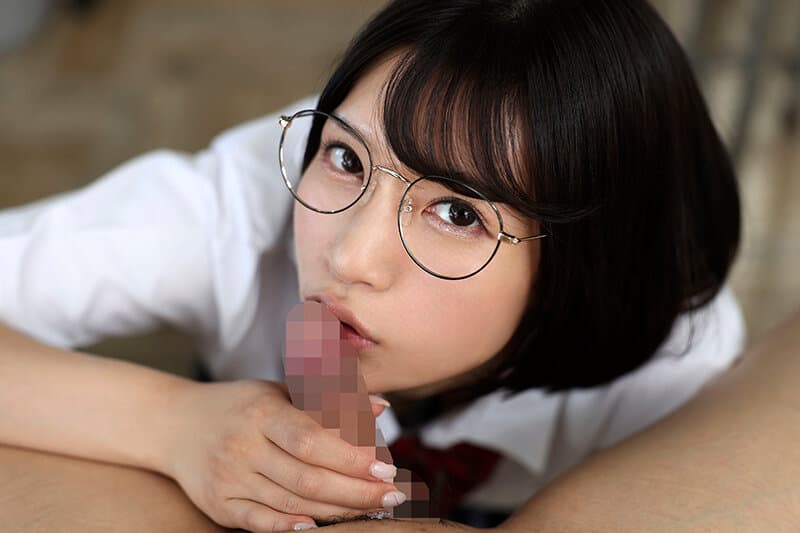 SAVR-943 【VR】绝对没有男朋友的朴素内向女生宫城，从龟头到蛋蛋舔遍的深情口交求爱