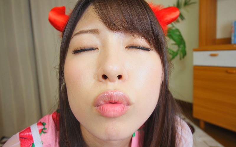 WVR-900011 【VR】VR ちっぱい星から来たコスプレーヤーあおいれなが地球平和のため、愛を込めてご奉仕させていただきます！渾身のアヘ顔でWピース編