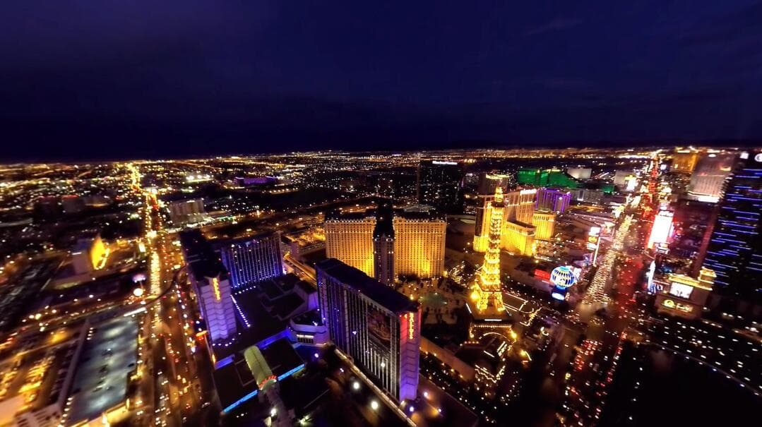 Oculus Quest 游戏《飞过拉斯维加斯》Las Vegas VR