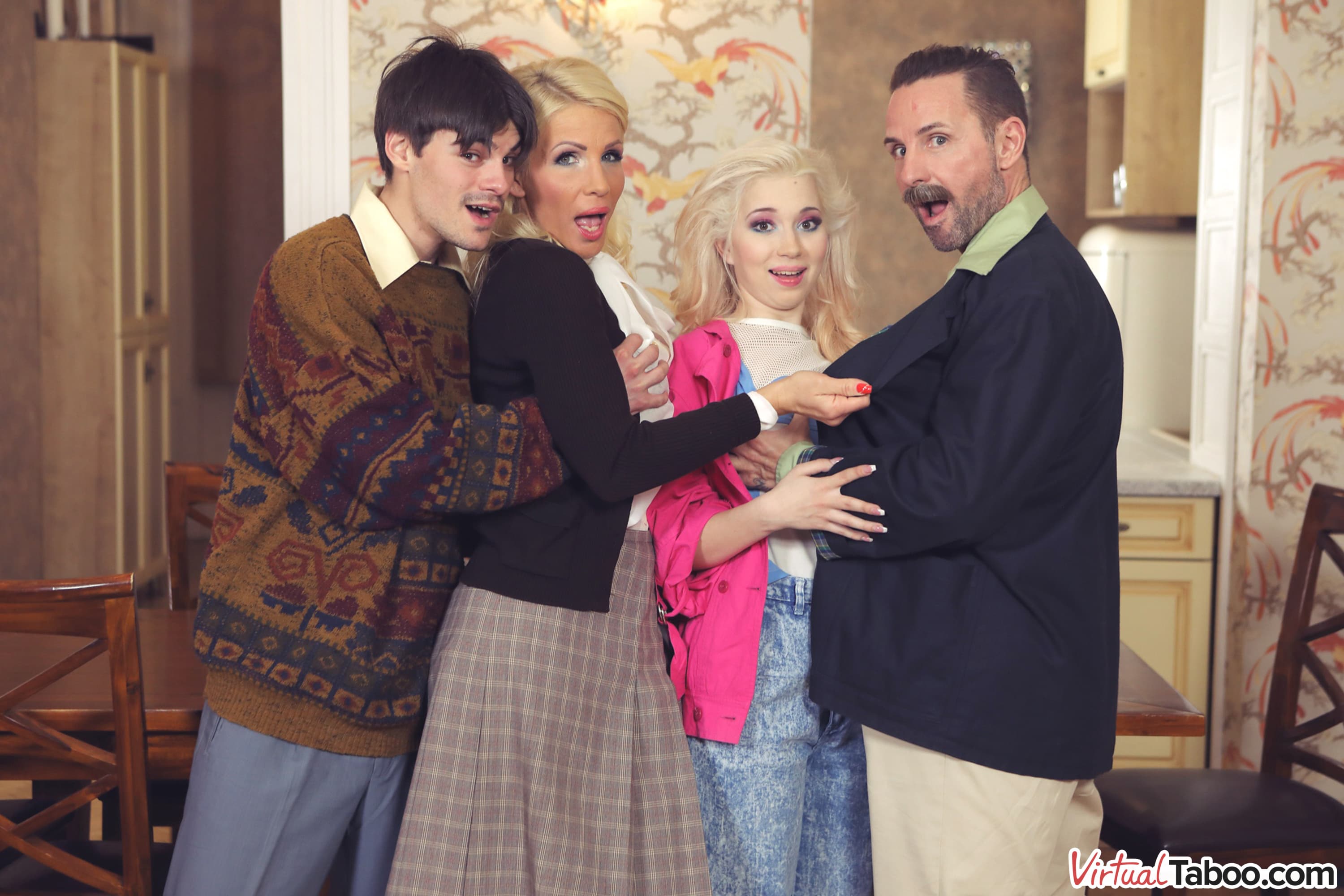 80’s Flashback: Generation X Tries Family Sex 影片截图 5