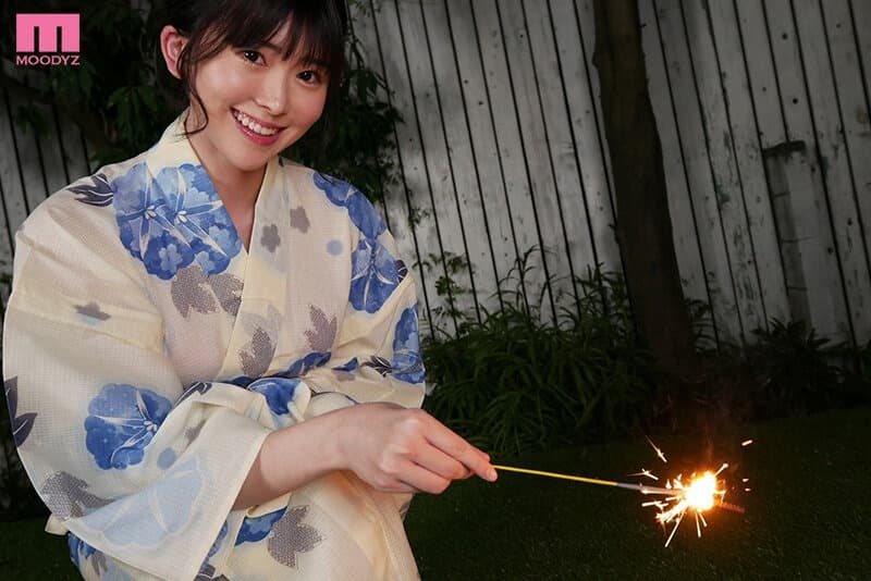 MDVR-240 【VR】天然GカップVR解禁 カノジョと旅行先のペンションで中出ししまくり！ド迫力BODYをひとりじめ2SEX 8K Special！！ 明日見未来