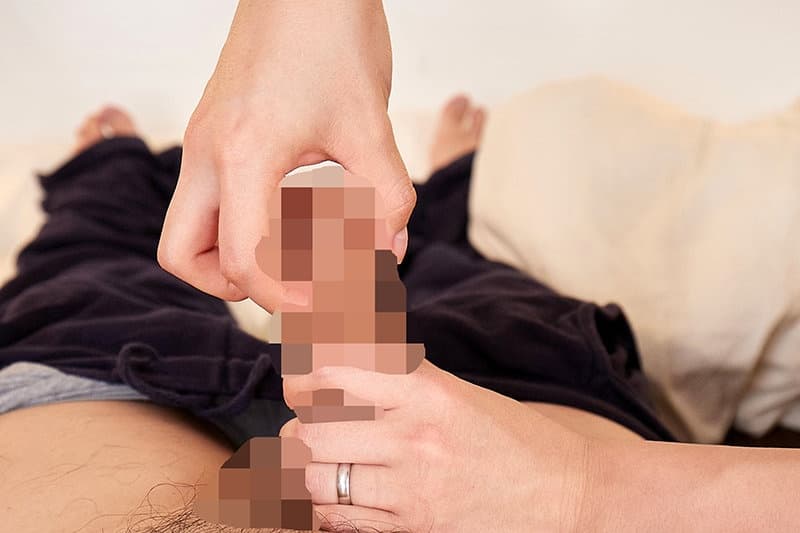 SAVR-121 【VR】早漏×絶倫チ●ポのボクが…悪いのか？ グショグショ汗まみれ状態で限界までコネくる亀頭シゴき性交 EMILY