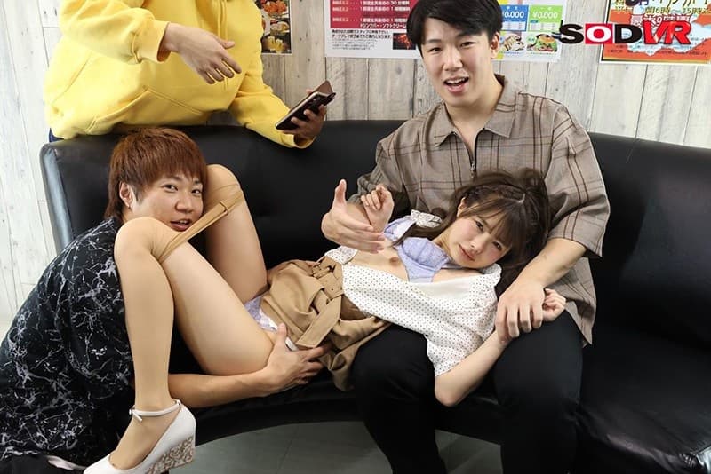 DSVR-964 【VR】田舎から出てきた新入生をおこぼれレ○プ 高学歴男子が集うインカレサークルのレ○プ現場に遭遇したバイト中のボクは強引に犯●れる女の子に勃起してしまいレ○プ魔たちに誘われるがまま…