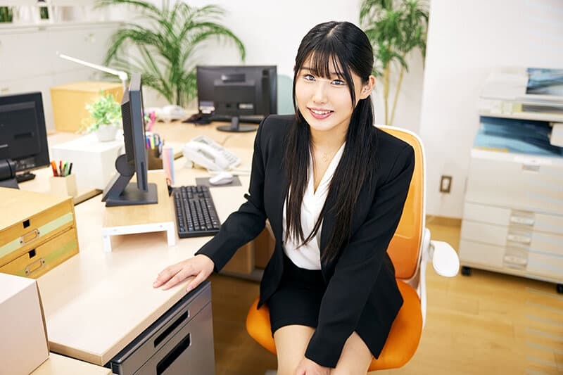 URVRSP-373 日向理亜【VR】【8K VR】新入社員 OL22歳りあ（Fカップ）