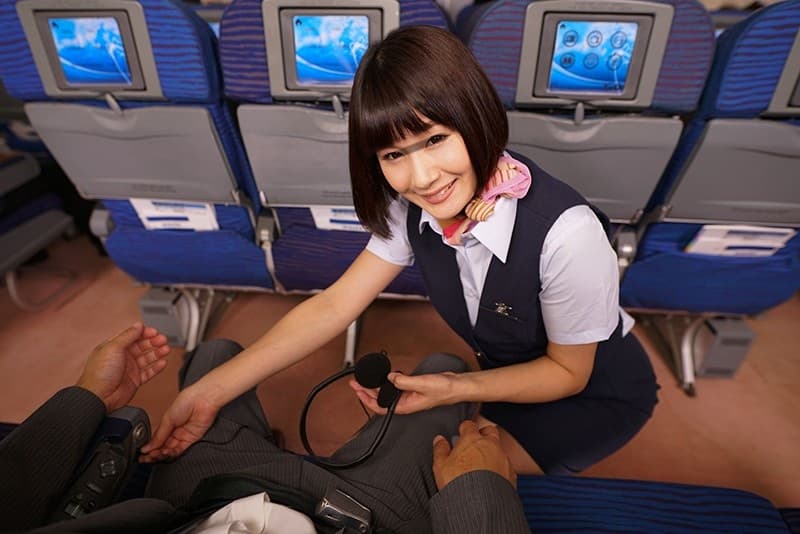 DANDYVR-003 【VR】長尺シチュエーション 「『大きな胸でゴメンナサイ』高嶺の花の巨乳CAが手コキ/フェラ/パイズリ/SEXを機内でこっそりヤってくれた」