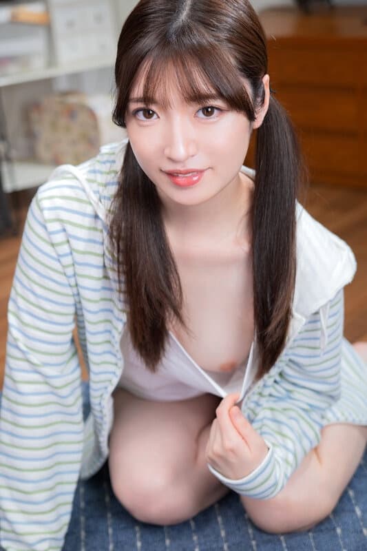 AQUBE-024 【VR】魔性のピンク乳首をチラ見せ誘惑してくる妹に理性が完全に飛んだボク 上坂めい